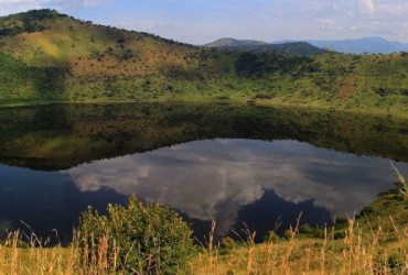 Uganda crater lake tours